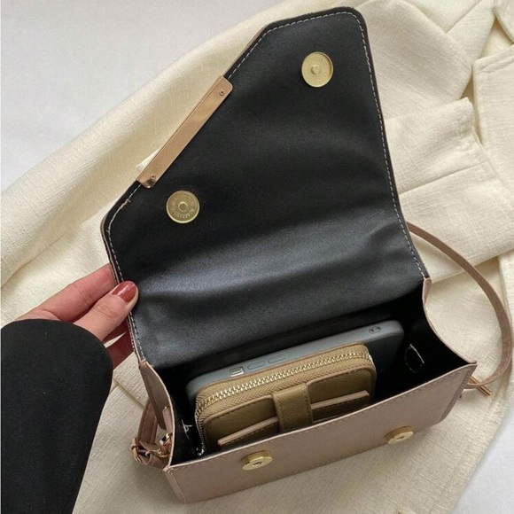 ⚠️Clearance Khaki Mini Quilted Square Crossbody Bag - Picture 5 of 6